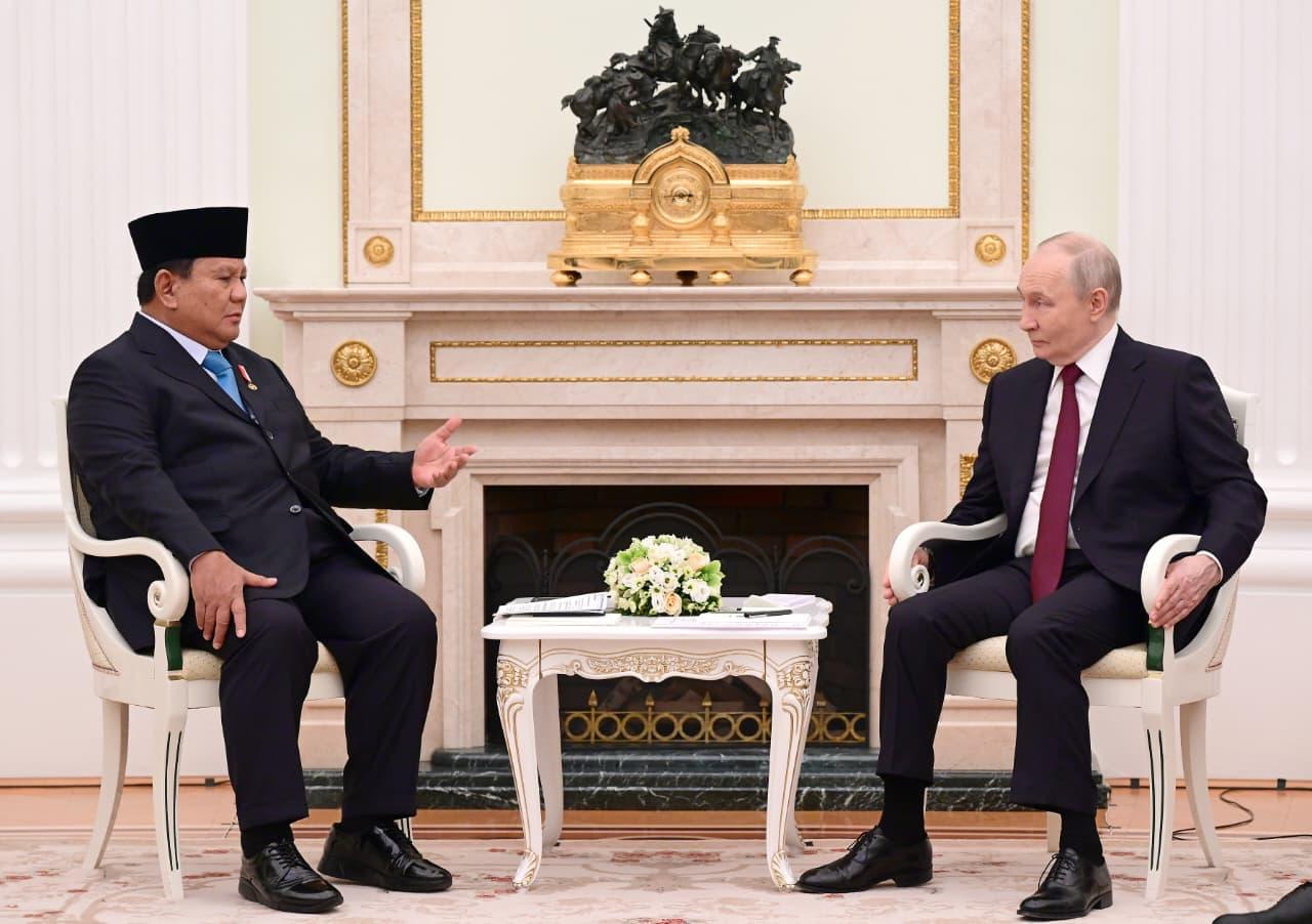 Presiden Prabowo dan Presiden Putin BERTEMU di moscow rusia Perkuat Arah Baru Kemitraan Strategis Indonesia–Rusia
